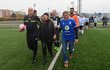 Pavlín Jirků, Barbora Štěpánová a Josef Váňa přivádí na plochu dostihové týmy AC Taxis - FC Oxer