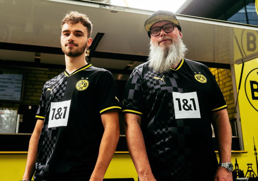Oficiální venkovní dres Borussie Dortmund pro sezonu 2022/23