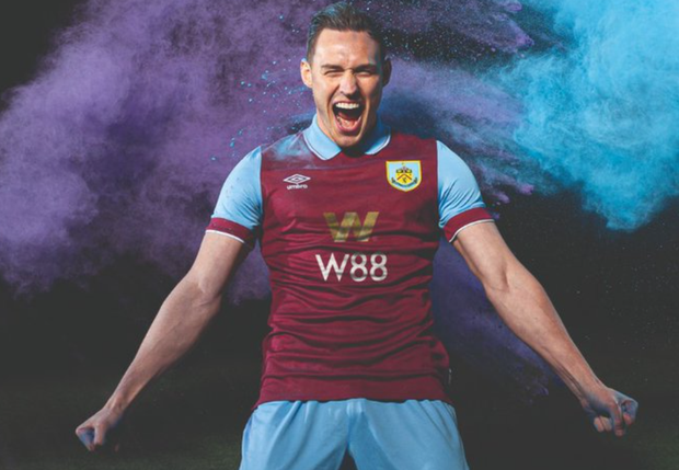 Domácí dres Burnley pro novou sezonu Domácí dres Burnley pro novou sezonu