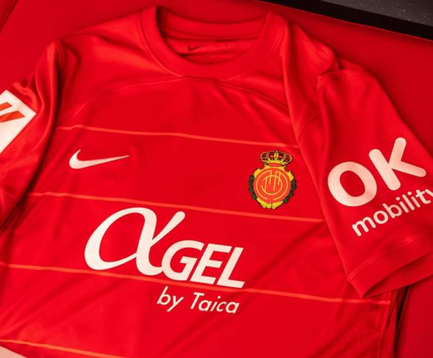 Domácí dres Mallorcy pro novou sezonu Domácí dres Mallorcy pro novou sezonu