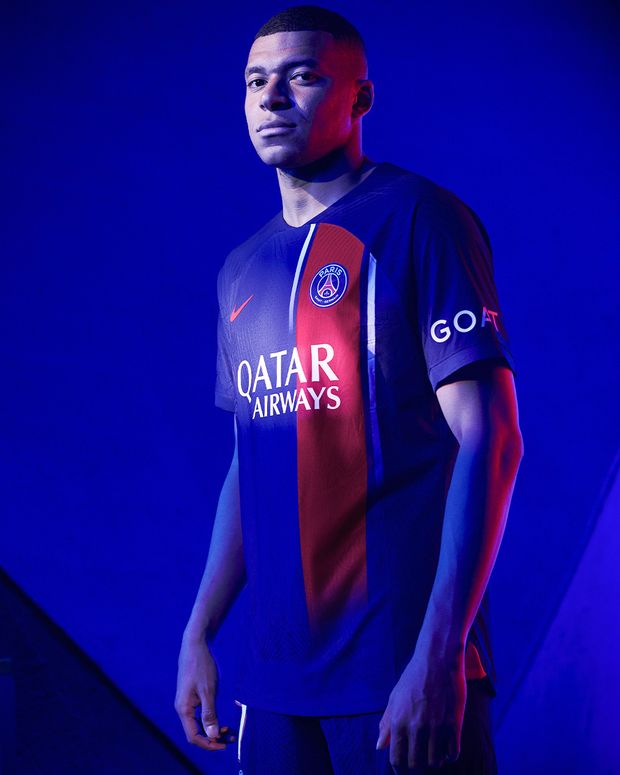 Domácí dres PSG pro novou sezonu Domácí dres PSG pro novou sezonu