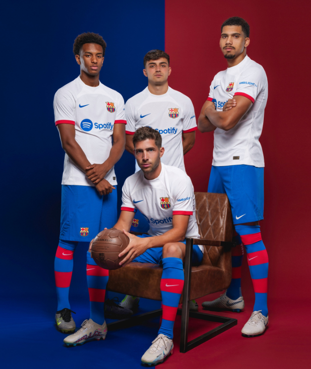 Venkovní dres Barcelony pro novou sezonu Venkovní dres Barcelony pro novou sezonu