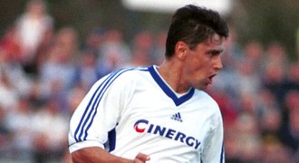 Český fotbal smutní. Zemřel bývalý útočník Zbrojovky Cupák (†51). Zahrál si Pohár UEFA Český fotbal smutní. Zemřel bývalý útočník Zbrojovky Cupák (†51). Zahrál si Pohár UEFA