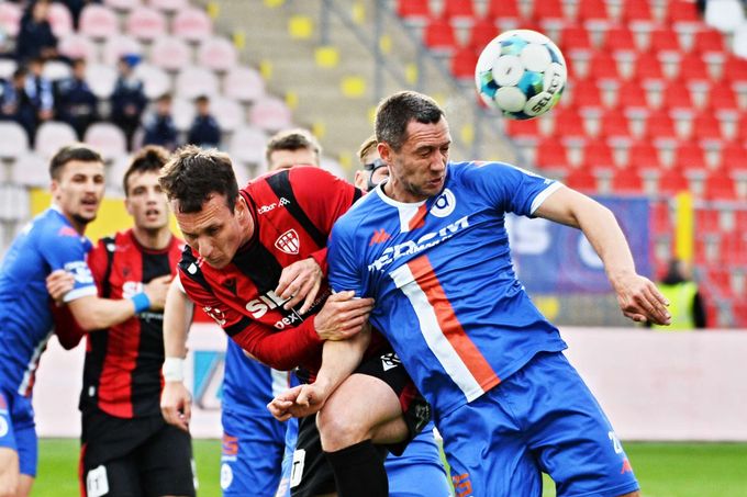 ONLINE: Artis - Táborsko 1:1. Pokud hosté nezvítězí, Zbrojovka je zpátky v první lize ONLINE: Artis - Táborsko 1:1. Pokud hosté nezvítězí, Zbrojovka je zpátky v první lize