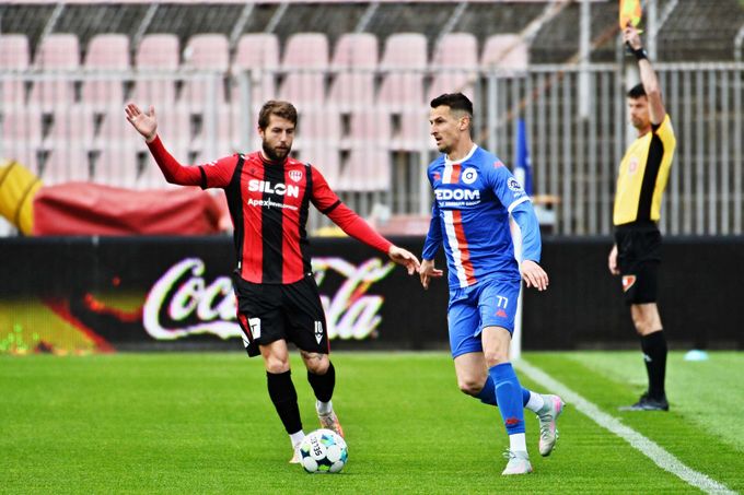 ONLINE: Artis - Táborsko 1:1. Pokud hosté nezvítězí, Zbrojovka je zpátky v první lize ONLINE: Artis - Táborsko 1:1. Pokud hosté nezvítězí, Zbrojovka je zpátky v první lize