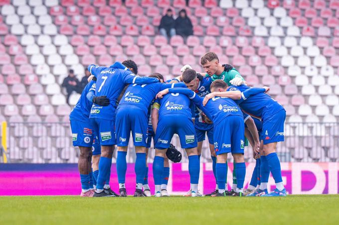 „Ztracený“ talent je zpět. Hamansenya se uzdravil, Artisu brzy pomůže. Kouč si oddechl „Ztracený“ talent je zpět. Hamansenya se uzdravil, Artisu brzy pomůže. Kouč si oddechl