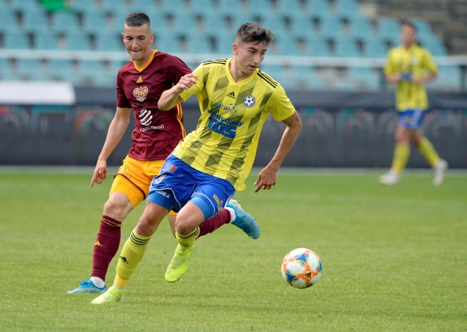 Opava loví hvězdu FNL. Dolaďuje příchod střelce Holíka z Dukly! Opava loví hvězdu FNL. Dolaďuje příchod střelce Holíka z Dukly!