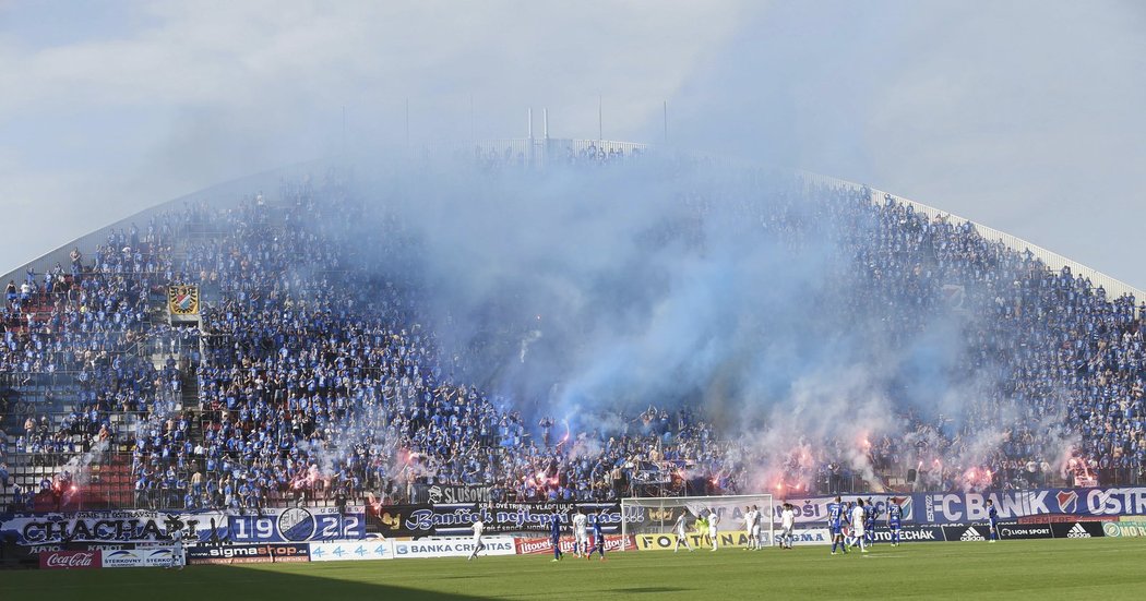 Fanoušci Baníku se oslav postupu v Olomouci nedočkali