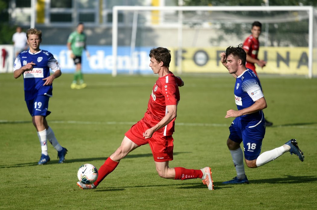 Fotbalisté Pardubic vyhráli v Chrudimi a udělali tak další krok k postupu do nejvyšší soutěže