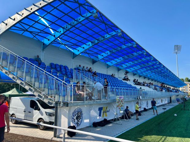 Zrekonstruovaná tribuna v Prostějově Zrekonstruovaná tribuna v Prostějově