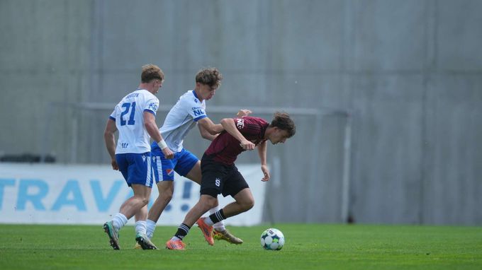 ONLINE: Drama v boji o záchranu! Prostějov otáčí, Jihlavě by výhra nestačila. Béčko Sparty na dně ONLINE: Drama v boji o záchranu! Prostějov otáčí, Jihlavě by výhra nestačila. Béčko Sparty na dně