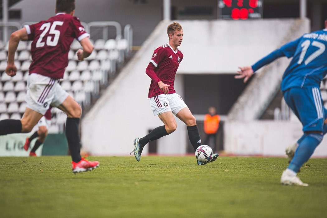 Sparťanské béčko si v druhé lize poradilo s Třincem 4:0