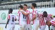 Fotbalisté Žižkova se radují z gólu Radka Voltra na 3:0 proti Brnu