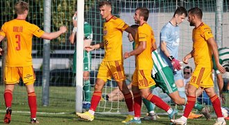 Dukla je v maléru, hrozit může i odečet bodů. Zíral jsem, říká majitel