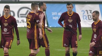 Dukla po sestupu řeší budoucnost. Majitel hrozí koncem, co s oporami?