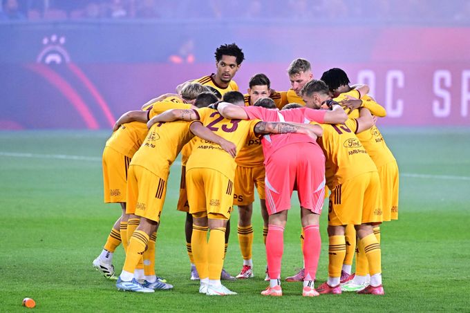 Dukla vstoupila do druhé ligy vítězně, pozdní otočka Ústí. Nováček z Třince bodoval Dukla vstoupila do druhé ligy vítězně, pozdní otočka Ústí. Nováček z Třince bodoval