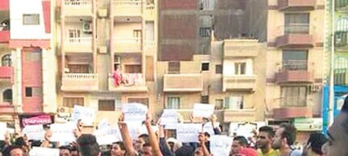 Demonstrace za Františka Straku v egyptském Ismaily