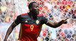 Belgický kanonýr Romelu Lukaku slaví góly v duelu s Irskem na EURO 2016