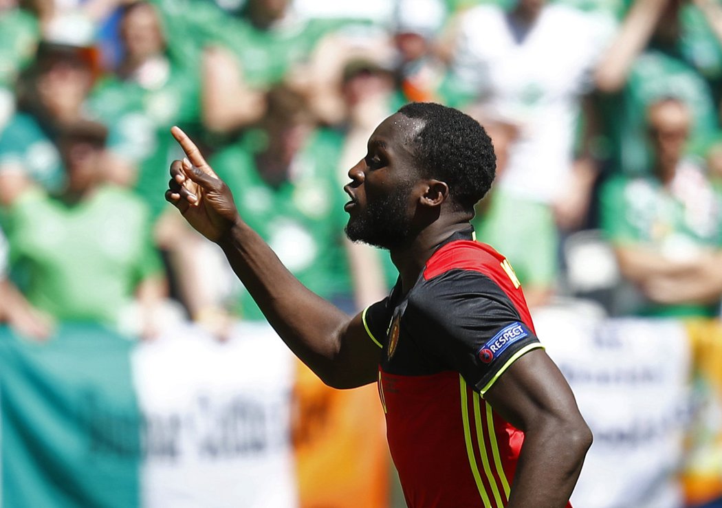 Belgický reprezentant Romelu Lukaku slaví