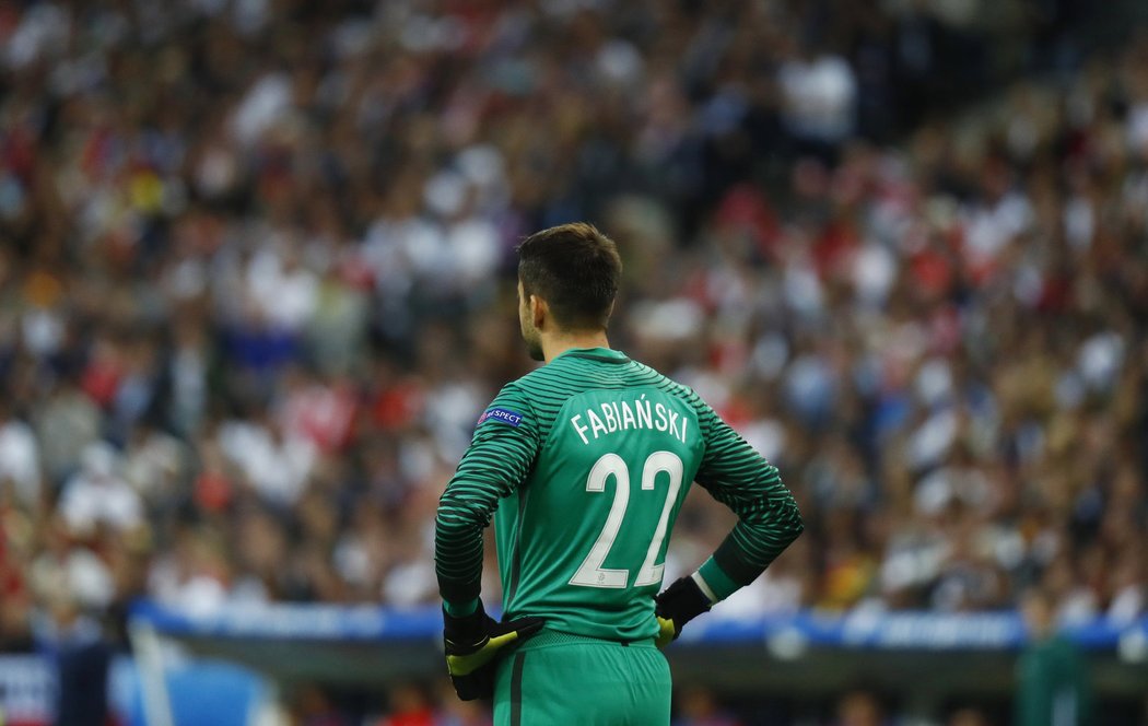 Brankář Polska Lukasz Fabianski