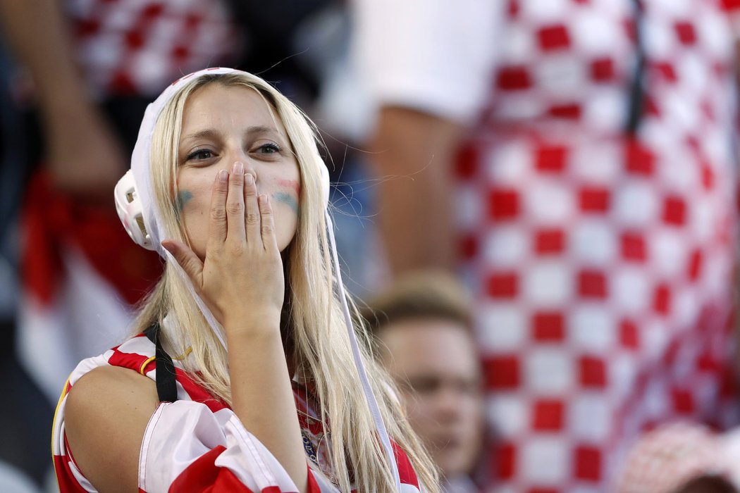 Fanynka Chorvatska před sobotním osmifinále EURO 2016 s Portugalskem.