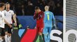 Portugalská hvězda Cristiano Ronaldo zpytuje svědomí. Proti Rakousku neproměnil penaltu, zápas skončil 0:0.