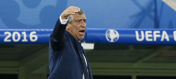 Trenér Fernando Santos ještě s portugalskou reprezentací neprohrál ani zápas. Teď ho čeká finále EURO 2016 proti Francii.