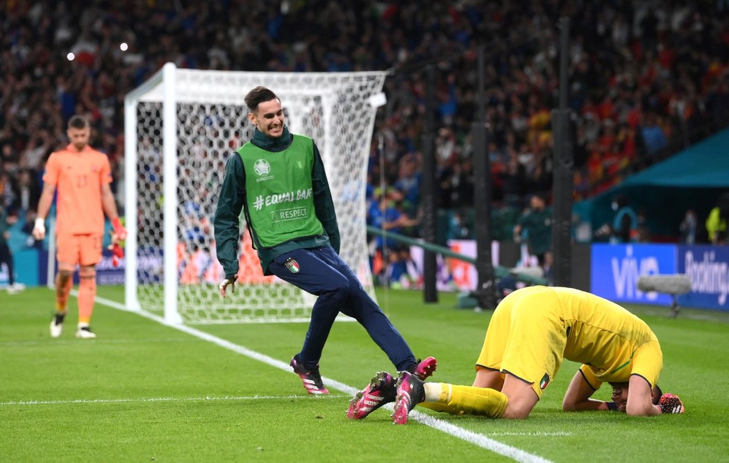 Gianluigi Donnarumma nemohl uvěřit italskému postupu do finále po penaltách
