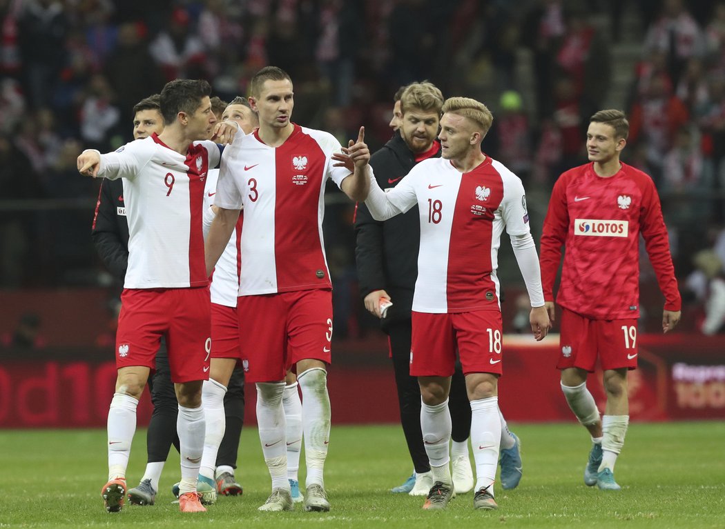 Po výhře Polska nad Slovinskem se nejvíc řeší tragický stav trávníku