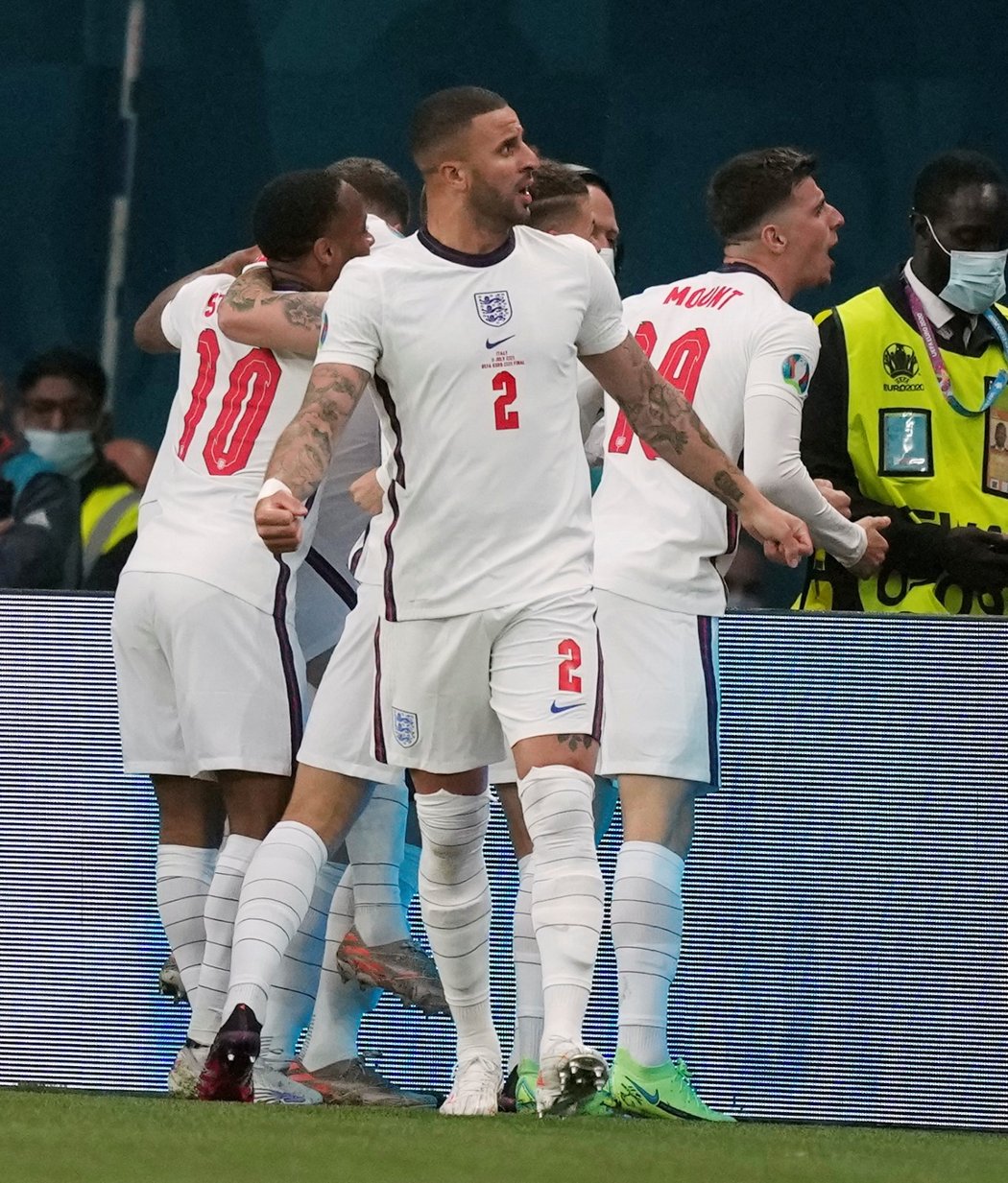 1:0! Angličané slaví ve druhé minutě úvodní trefu finále EURO 2021 do sítě Itálie 