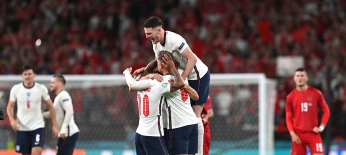 Anglická radost po postupu do finále EURO