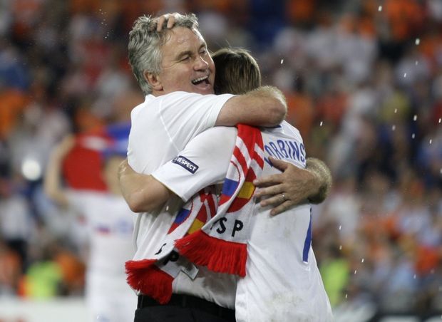 Hiddink se raduje po vyřazení Nizozemců Hiddink se raduje po vyřazení Nizozemců