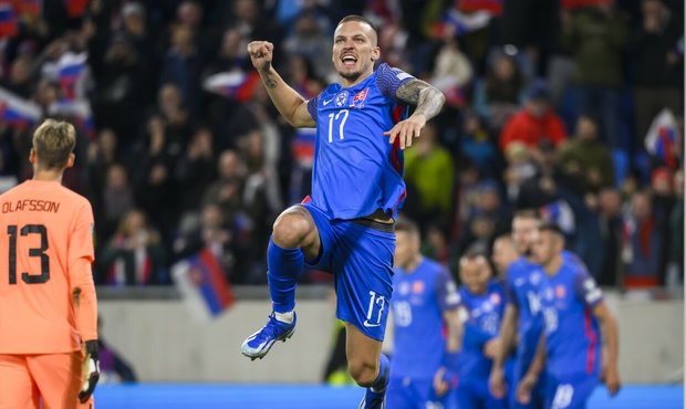Haraslín dvěma góly proti Islandu poslal Slováky na EURO, slaví i Maďaři