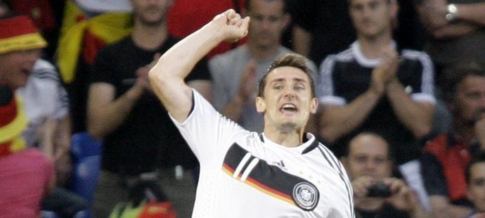 Radost v podání německého útočníka Miroslava Kloseho.