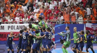 SESTŘIH: Polsko - Nizozemsko 1:2. Favorit se nadřel, rozhodl Weghorst SESTŘIH: Polsko - Nizozemsko 1:2. Favorit se nadřel, rozhodl Weghorst