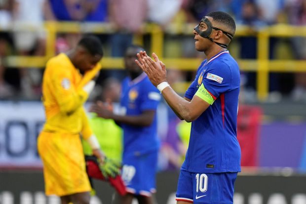 Zklamaný Kylian Mbappé po utkání Zklamaný Kylian Mbappé po utkání