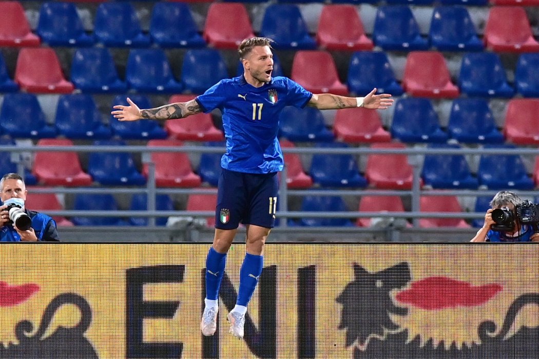 Ciro Immobile oslavuje svou trefu proti české reprezentaci v přípravě na EURO