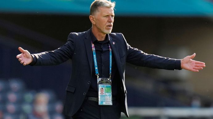 Český trenér Jaroslav Šilhavý během utkání na EURO proti Chorvatsku