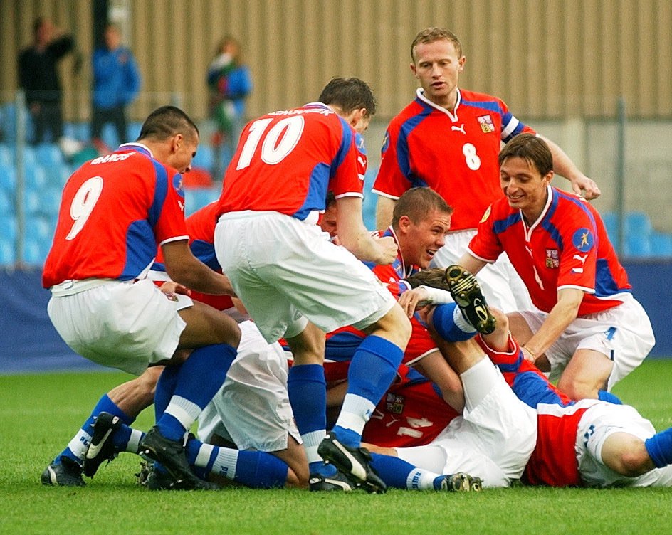 Česká radost po triumfu na EURO U21 2002