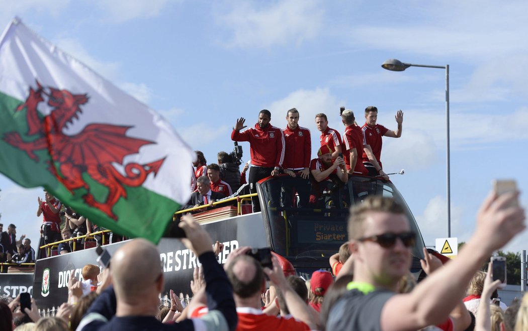 Wales se představil na velkém turnaji poprvé od světového šampionátu v roce 1958 a na Euru startoval vůbec poprvé.