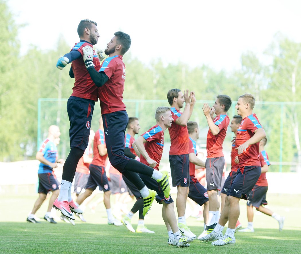 Český tým si poprvé zatrénoval v Polsku, kde mu v neděli vypukne EURO do 21 let