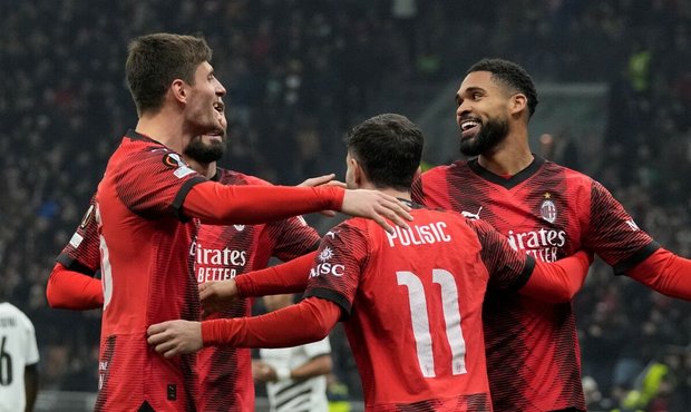 EL: Feyenoord s Lingrem remizoval. AC Milán vyhrál, Di María spasil Benfiku