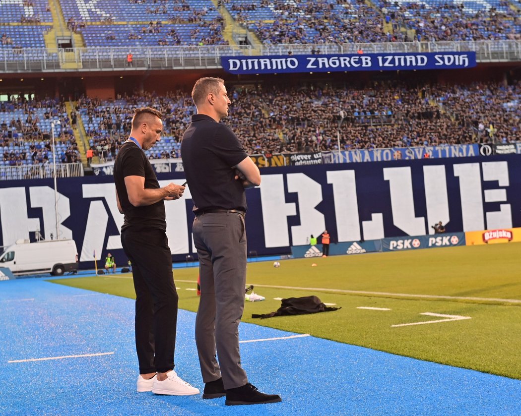 Trenér Sparty Brian Priske s Tomášem Sivokem před startem zápasu na půdě Dinama Záhřeb