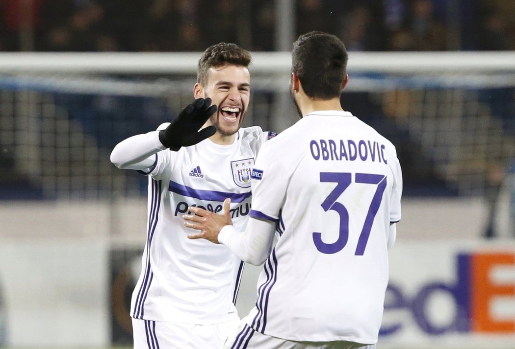 Anderlecht na hřišti Zenitu skóroval až v závěru a i přes porážku 1:3 postupuje dál