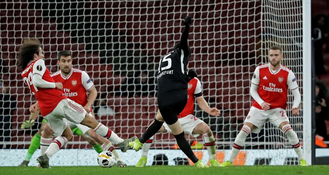 Daichi Kamada vstřelil v utkání na Emirates stadium dvě branky