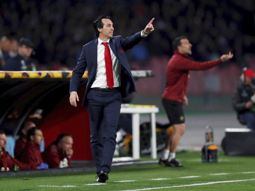 Unai Emery odkoučoval v Neapoli padesátý zápas na lavičce Arsenalu