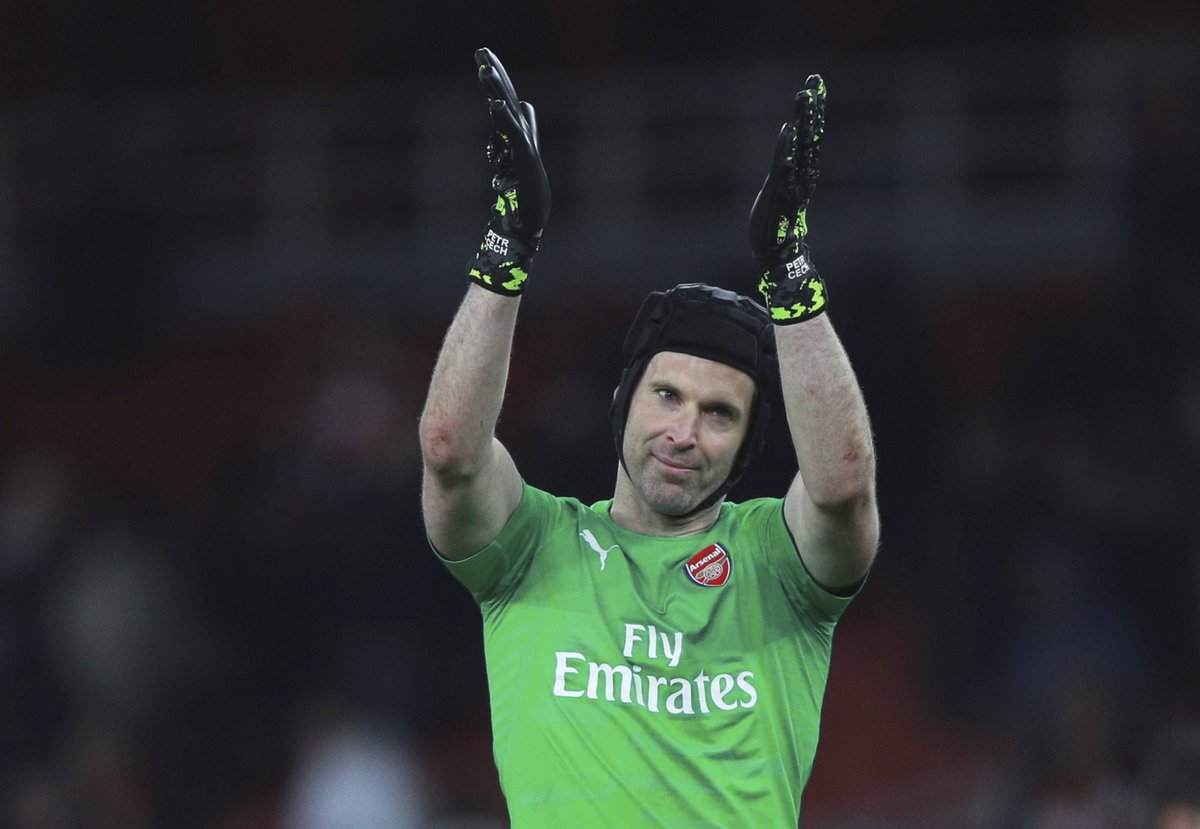 Petr Čech v brance Arsenalu v Evropské lize