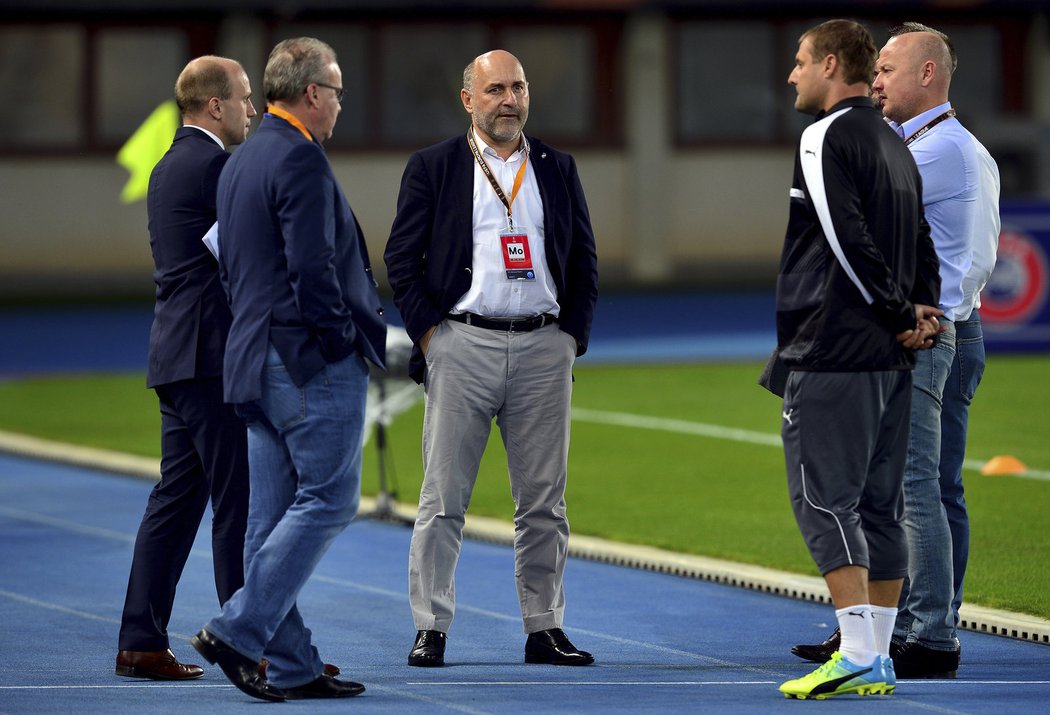 Tomáš Paclík (uprostřed) na stadionu Austrie Vídeň, kde jeho Plzeň odehraje další duel Evropské ligy