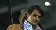 Roger Federer na tribuně v Basileji, kde sledoval utkání mezi domácím týmem a Chelsea