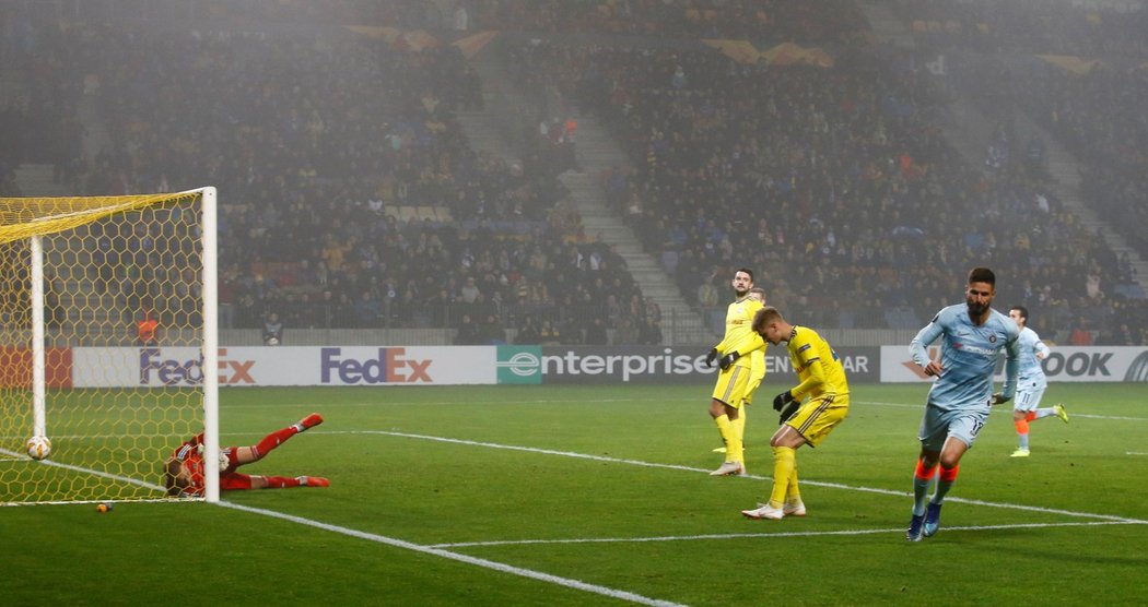 Olivier Giroud jediným gólem rozhodl o venkovním vítězství Chelsea proti Bate Borisov